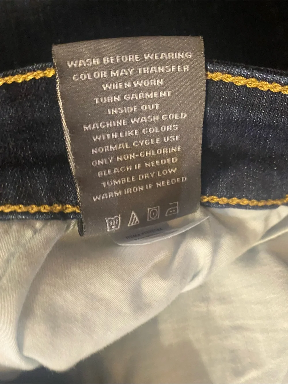 Torrid size 28 Bermuda Shorts Vintage Stretch Denim Mid Rise Indigo Dadcore